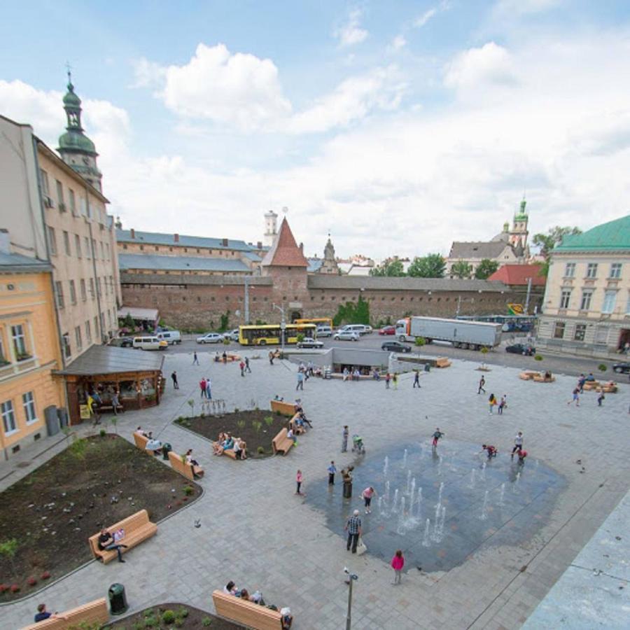 리비프 Аpartments In The Center On Mitniy Square 아파트 외부 사진